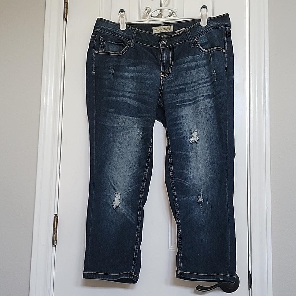 Paris Blues Capris​​​​​